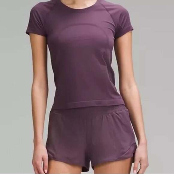 Lululemon Hotty Hot High-Rise Lined Short 4" | Size 10 - Picture 2 of 11